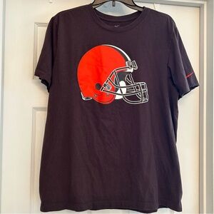 Nike Cleveland Browns Men's Brown Graphic Tee with Orange Helmet Logo Size L